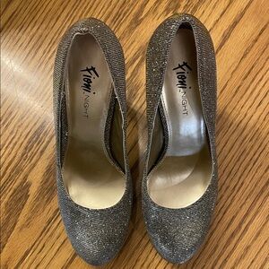 FIONI Clothing Sparkling Heels - Silver